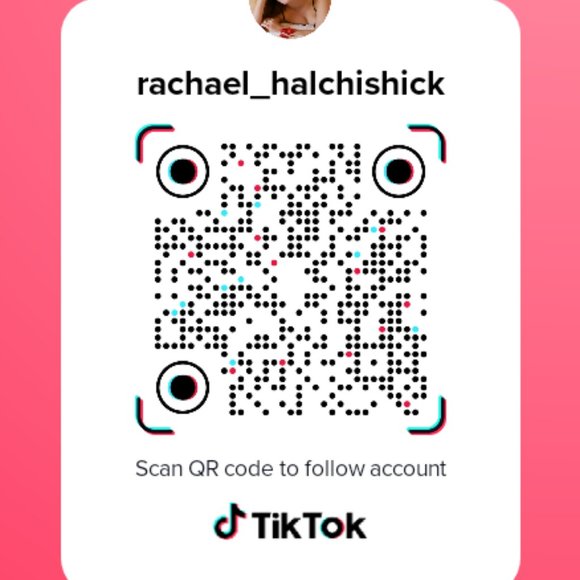 Meet your Posher, Rachael Halchishick - Picture 6 of 8